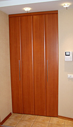 Фото дверей в алюминиевом корпусе